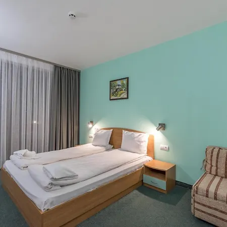 Iceberg Hotel 3*