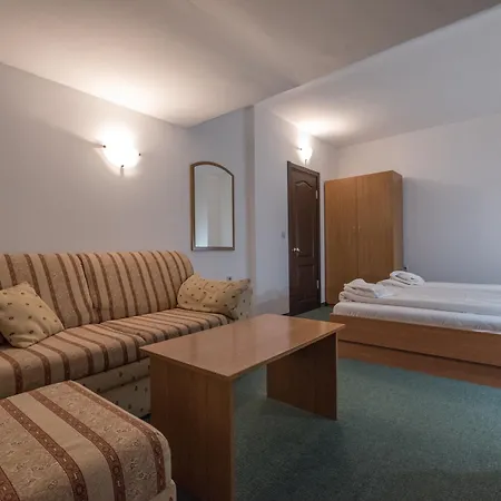 Iceberg 3* Банско