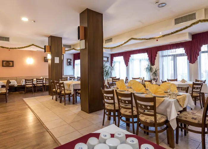 Iceberg Готель Бансько