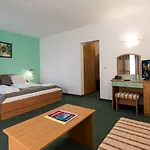 Iceberg Hotel 3*